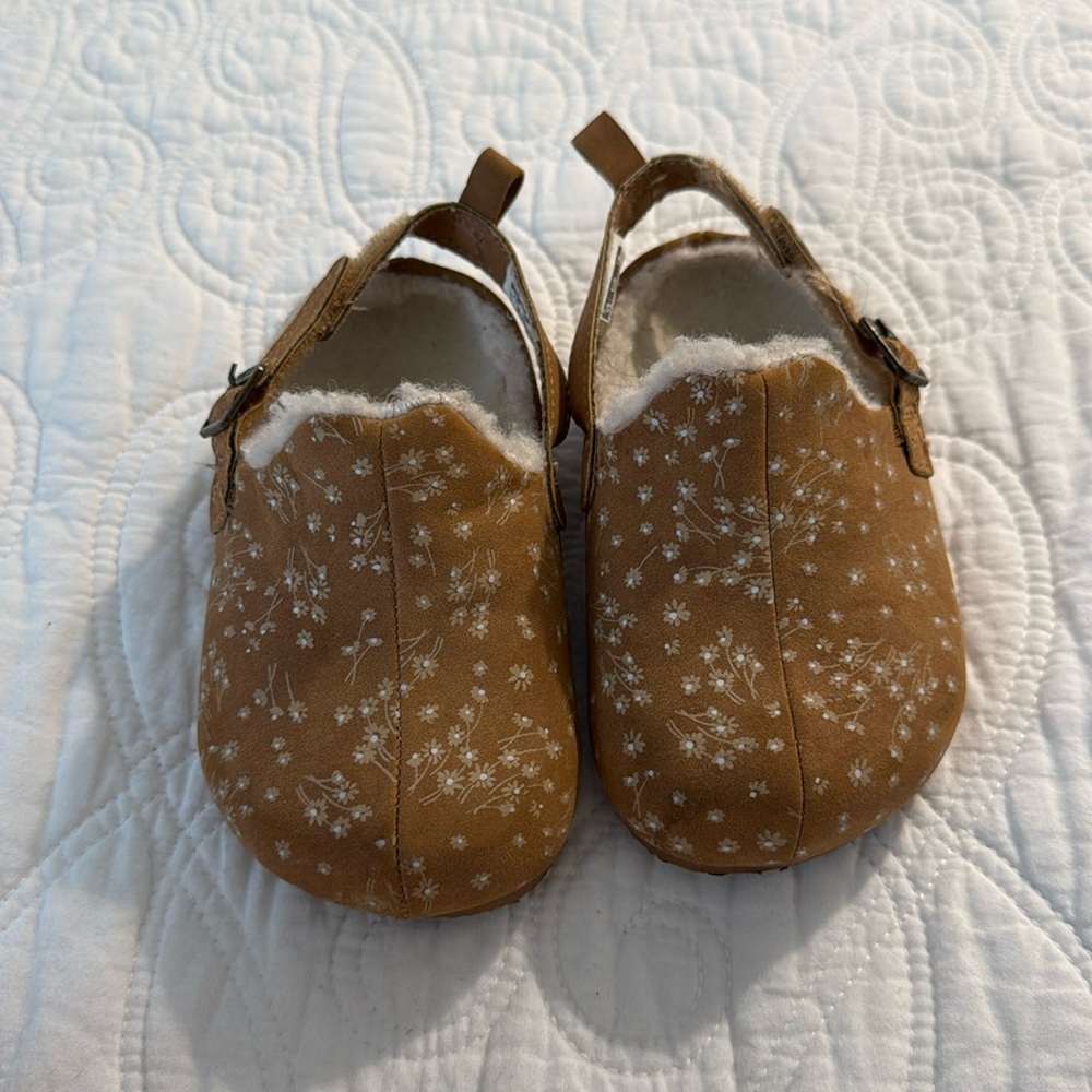 Floral clogs